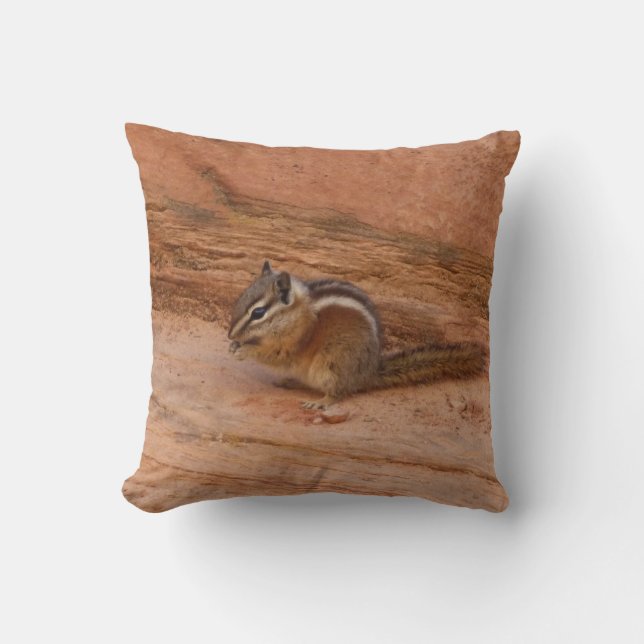 Cojín Decorativo Zion Chipmunk sobre las rocas rojas (Anverso)