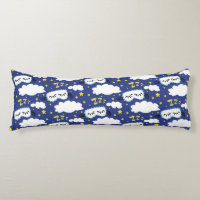 Enmascaradas de sueño nubes y estrellas amarillas