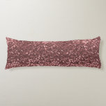 Cojín Falsa impresión del rosa del purpurina del oro<br><div class="desc">Añada una cierta chispa a su lecho con esta falsa almohada fabulosa del cuerpo de la impresión del purpurina en rosa color de rosa del oro. Todo el estilo del purpurina con ninguno del scratchiness en esta almohada suave,  huggable del cuerpo.</div>