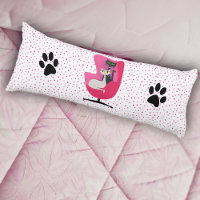 Gatos Atómicos en Silla Rosa Huellas de Pata Negra