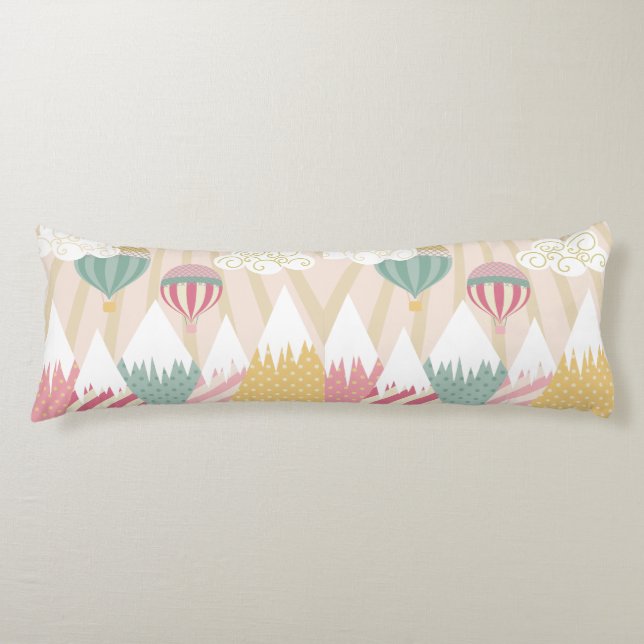 Cojín Globo de aire caliente rosa y escena de montaña (Anverso)