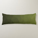 Cojín Gradiente geométrico de malla de oliva verde del e<br><div class="desc">Patrón geométrico de malla de gradiente verde del ejército triángulos ombre. Verde del ejército tono oliva oscuro para equipo de soldado,  camuflaje. Imita paisajes militares naturales,  dureza,  resistencia,  resiliencia. Tono terroso se conecta con la naturaleza,  aterrizaje. Simboliza legado militar,  utilidad al aire libre.</div>