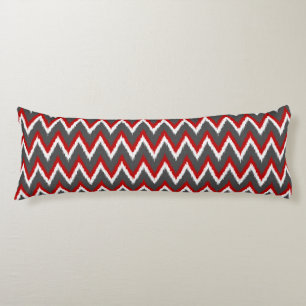 Cojín Ikat Chevron Stripes - Rojo, Blanco y Gris / Gris
