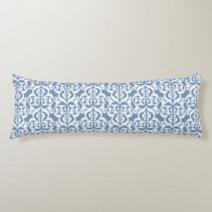 Cojín Ikat Moorish Damask - azul cielo y blanco
