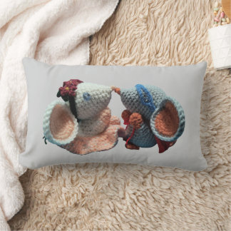 Cojín Lumbar Amigurumi Mice Design