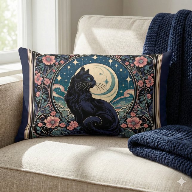 Cojín Lumbar Art Nouveau de Gato Negro místico (Mystical Black Cat Art Nouveau Lumbar Pillow Mockup 1)