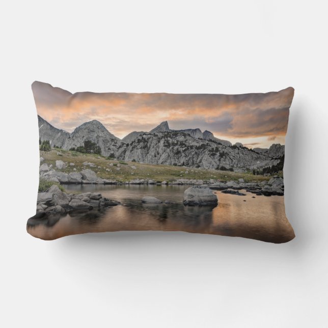 Cojín Lumbar Atardecer en el lago de la Pirámide (Anverso)