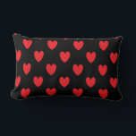 Cojín Lumbar Bodas El día de San Valentín del patrón del corazó<br><div class="desc">Diseñado con lindos patrones de corazón de doodle rojo en un fondo negro sólido. Puede cambiar a cualquier color de fondo como desee.</div>