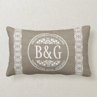 Cojín Lumbar Bride&Groom personalizado Burlap&Lace