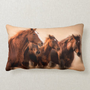 Cojín Lumbar Caballos en marcha, mangos borrosos y voladores