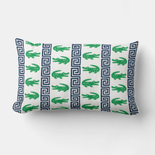 Cojín Lumbar Caimán Preppy Raya de Llave Griega – Verde y Azul