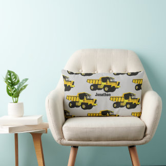 Cojín Lumbar Camión de volcado AMARILLO en habitación de niño p