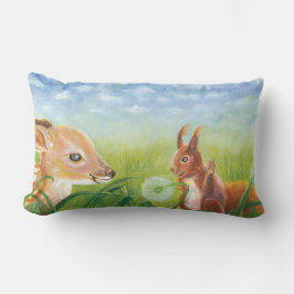 Cojín Lumbar Cervatillo acostado en la hierba y ardilla