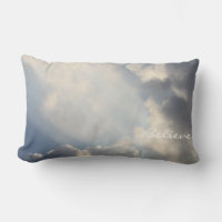 Creencia Inspiradora de nubes blancas de Sunbeam