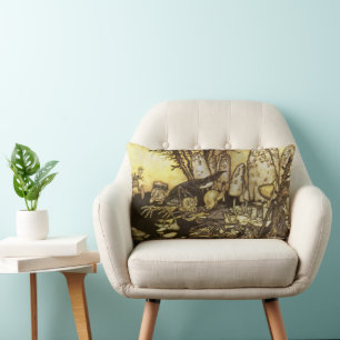 Cojín Lumbar Cuento de Hadas Antiguo, Banda de Obreros por Rack