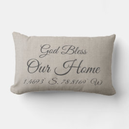 Cojín Lumbar Dios bendiga a nuestro hogar Latitua Longitud Lino