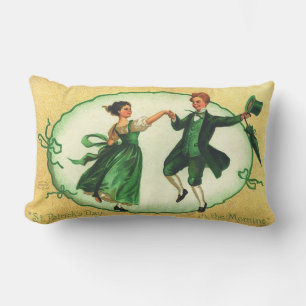 Cojín Lumbar "El día de San Patricio por la mañana." Tarjeta an