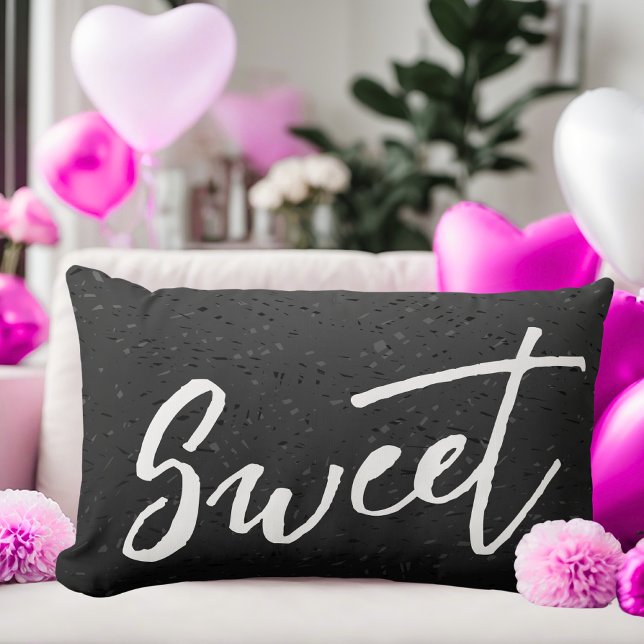 Cojín Lumbar Elegante diseño dulce blanco y negro (Elegant Black and White Sweet Design Lumbar Pillow)