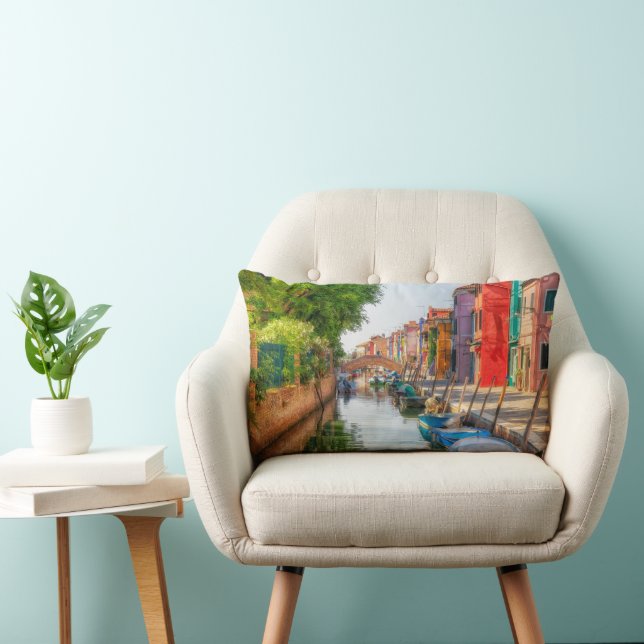 Cojín Lumbar Explora el Encanto Vibrante de Burano (Silla)