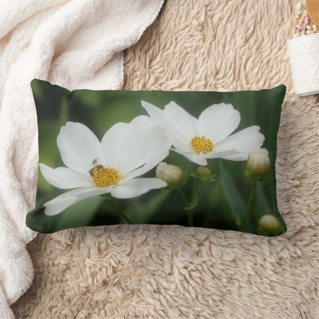 Cojín Lumbar Flores de Cosmos y Abeja   (Manta)