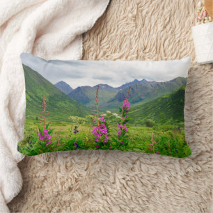 Cojín Lumbar Flores silvestres en el valle de Alaskan