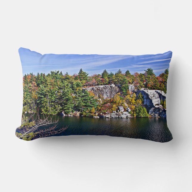 Cojín Lumbar Foliage otoñal alrededor del lago Minnewaska (Anverso)