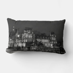Cojín Lumbar Foto urbana, moderna de la vida nocturna parisina