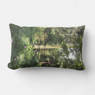 Cojín Lumbar Fotografía de la naturaleza de Hydrangea Wood Tree