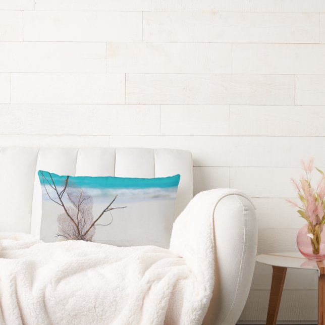 Cojín Lumbar Fotografía de Seashells en una playa de arena (Sofá)