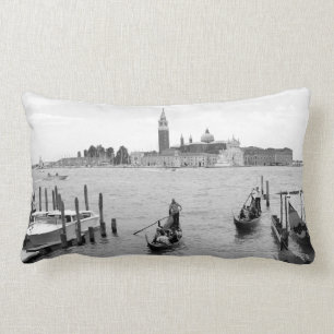 Cojín Lumbar Góndola blanco y negro en la ciudad de Venecia