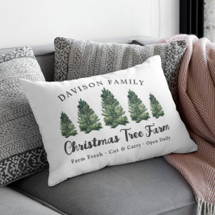 Cojín Lumbar Granja de árboles de Navidad en acuarela con apell