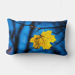 Cojín Lumbar Hoja De Maple Amarilla En Azul