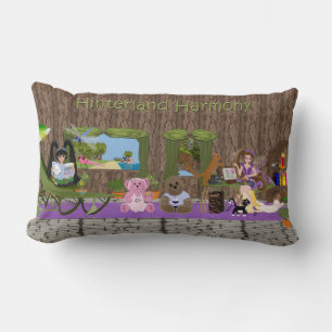 Cojín Lumbar KLeighE y Dharma en una casa de árbol con osos