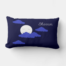 Cojín Lumbar Luna llena sonriente con nubes: 