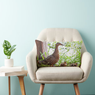 Cojín Lumbar Mallard y Ducklings por Shirley Taylor