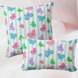 Cojín Lumbar Mariposas pastel Quilty sobre raya azul y blanca