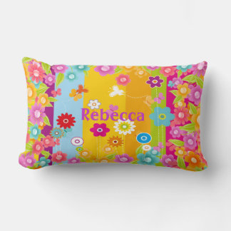 Cojín Lumbar mariposas y flores personalizadas
