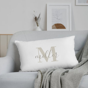 Cojín Lumbar Monograma de nombre de familia a cuadros beige est