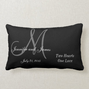 Cojín Lumbar Monograma negro y boda blancos que dicen la