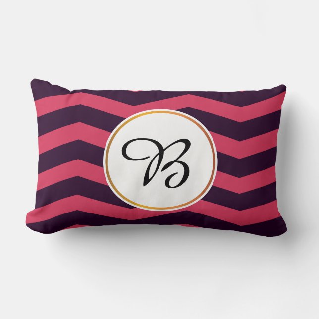Cojín Lumbar monogramo y chevron estampado (Anverso)