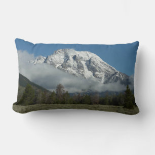 Cojín Lumbar Monte Moran y nubes en el Gran Tetón