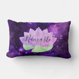 Cojín Lumbar Namaste Cosmic Purple Lotus Flower Moda Cosmozy