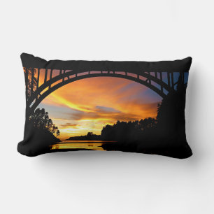 Cojín Lumbar Naranja California Coastal Sunset Under Bridge