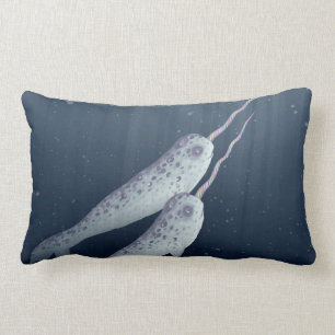 Cojín Lumbar Narwhals lindo que nada junto bajo el agua