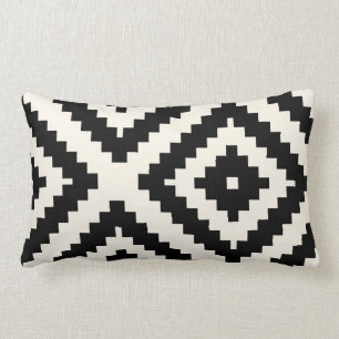 Cojín Lumbar Negro geométrico y crema del modelo del zigzag