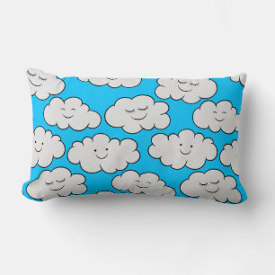 Cojín Lumbar Nubes sonrientes lindas sobre un fondo azul brilla