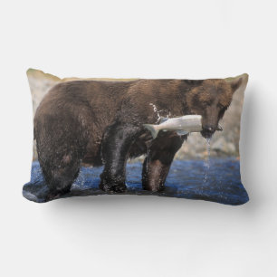Cojín Lumbar Oso pardo, oso grizzly, con captura de salmón,