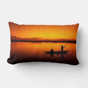 Cojín Lumbar Paisaje atardecer con un barco-68465