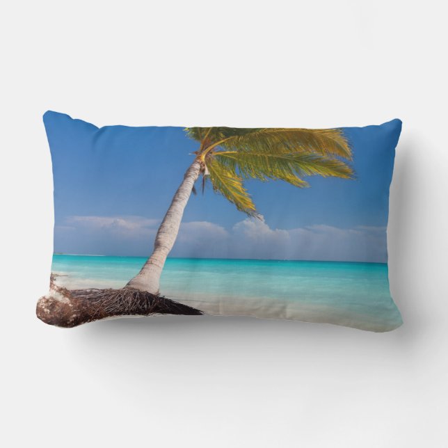Cojín Lumbar Palmeras en la playa del océano (Anverso)