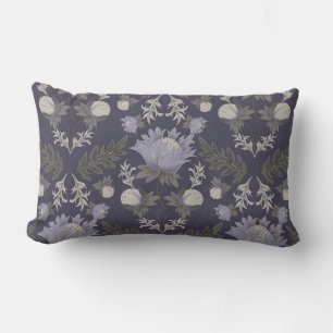 Cojín Lumbar Patrón floral simétrico de color púrpura oscuro